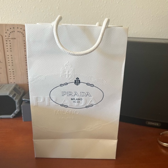 Prada Wallet - Picture 3 of 7